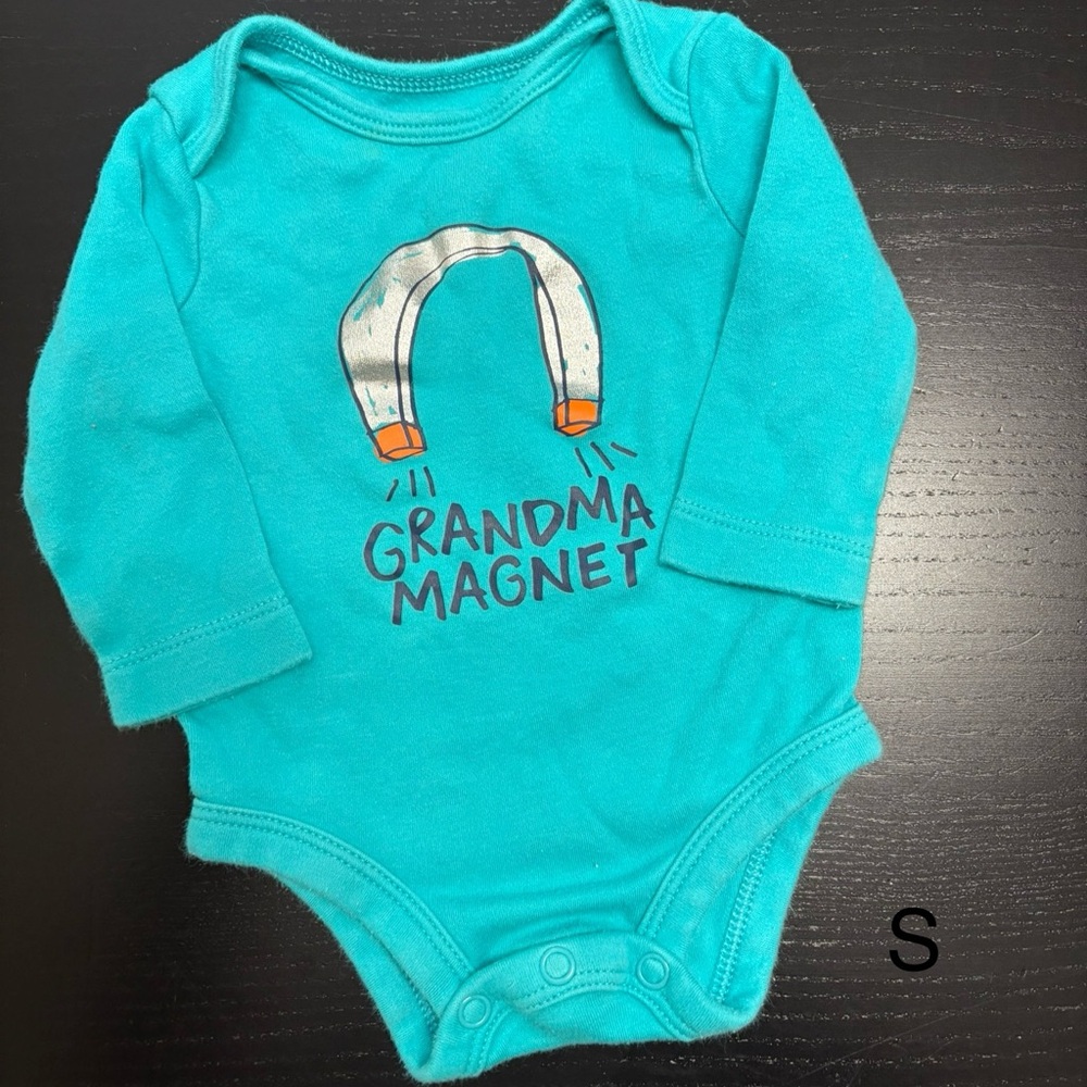 ⭐️2/$5.00⭐️—Teal 'Grandma Magnet' Onesie (Nb)